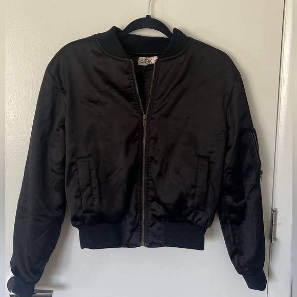 LF - Seek the Label Bomber Jacket 👽 - Picture 2 of 10